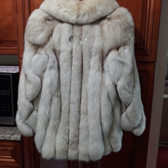 Coat - Picture 3 of 16